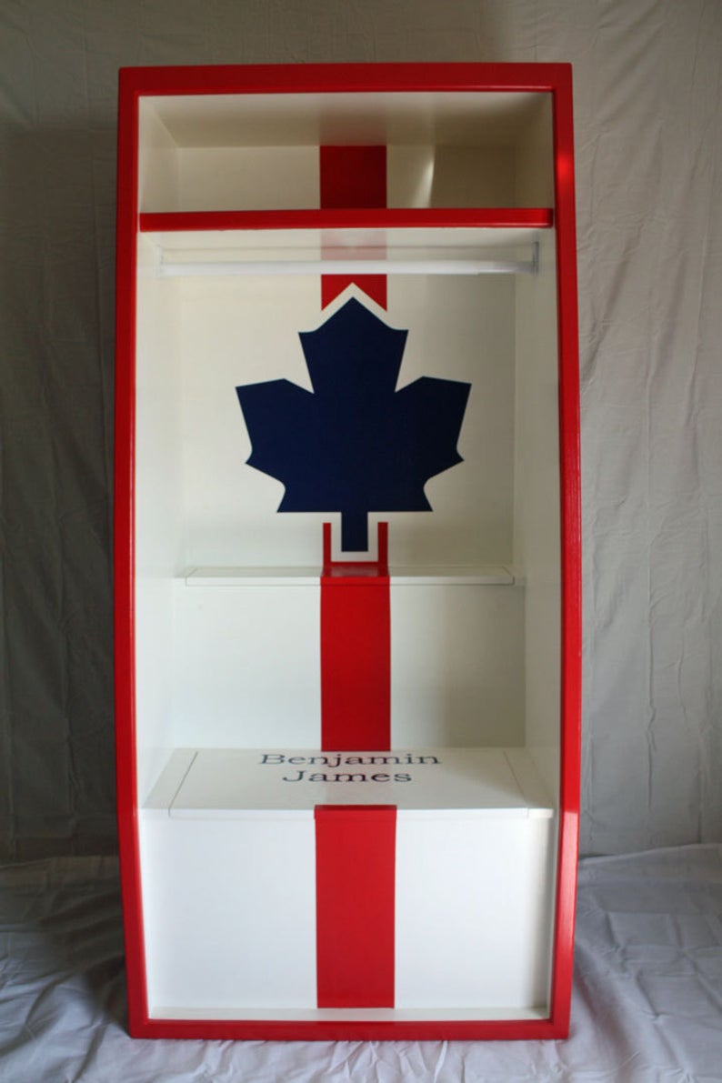 1 Toronto Maple Leafs themed dressing station